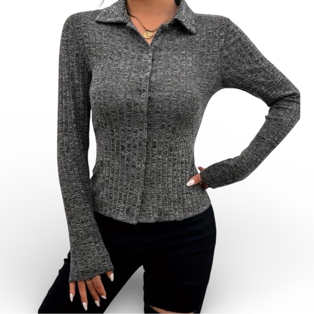 NWT! Gray Ribbed Button-Up Cardigan